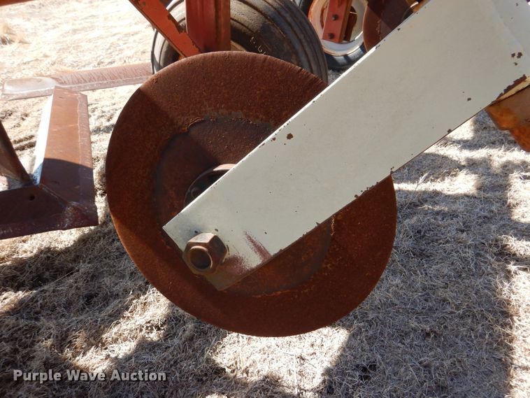 image for item DL4742 Miller FB7533  sweep plow