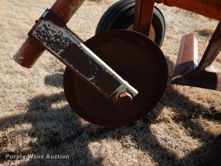 image for item DL4742 Miller FB7533  sweep plow