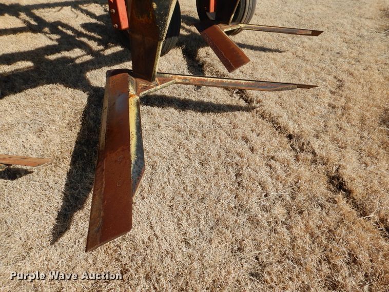 image for item DL4742 Miller FB7533  sweep plow