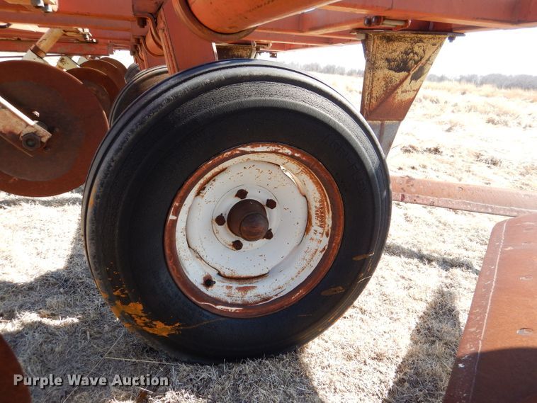 image for item DL4742 Miller FB7533  sweep plow