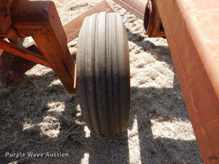 image for item DL4742 Miller FB7533  sweep plow