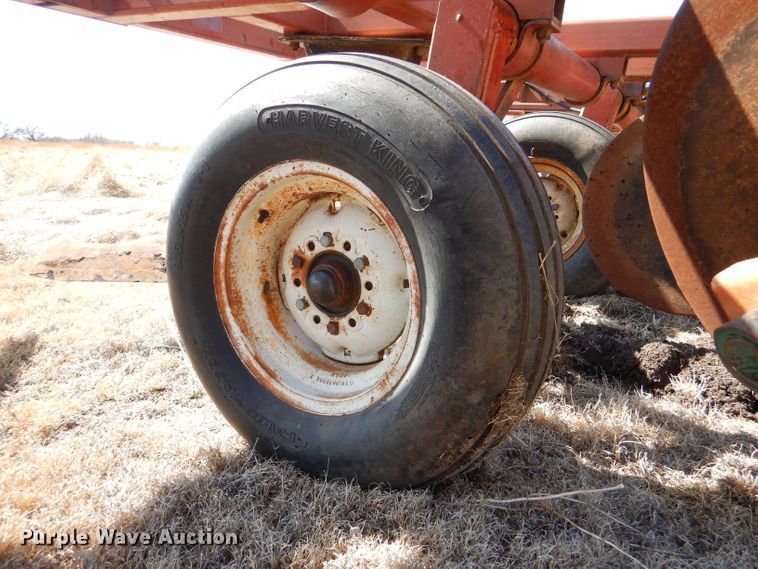 image for item DL4742 Miller FB7533  sweep plow