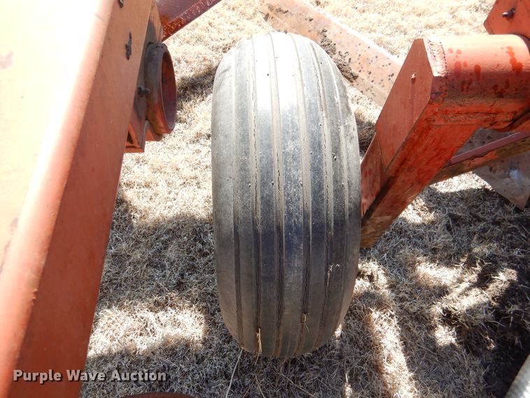 image for item DL4742 Miller FB7533  sweep plow