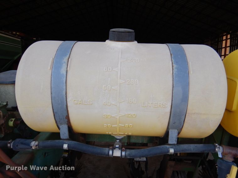 image for item DL4743 John Deere 7000  planter