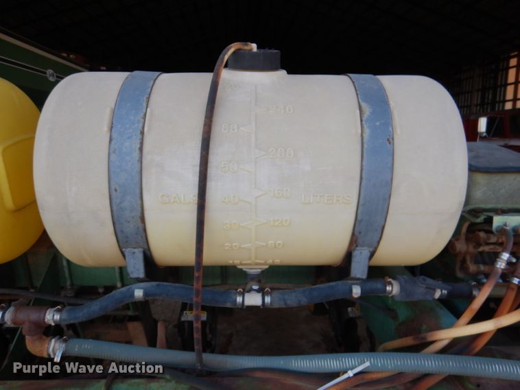 image for item DL4743 John Deere 7000  planter