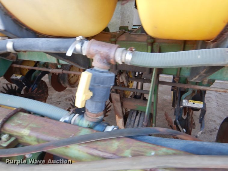 image for item DL4743 John Deere 7000  planter
