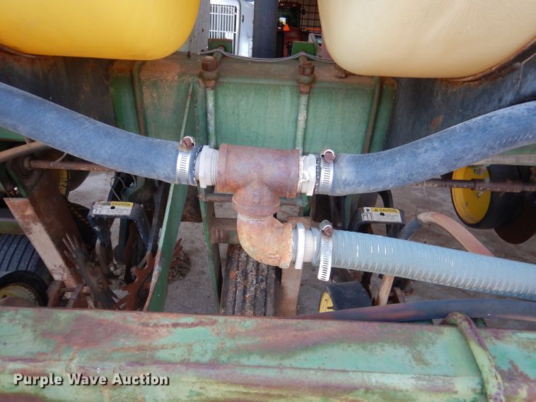 image for item DL4743 John Deere 7000  planter