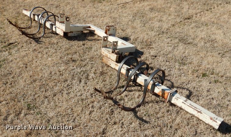 image for item DL4745 Track scratcher