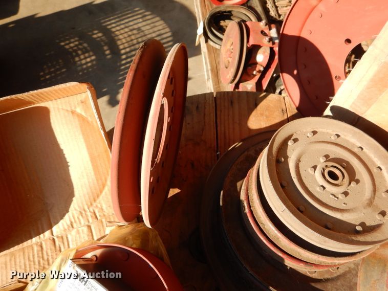 image for item DL4747 Case 1660/1680 parts