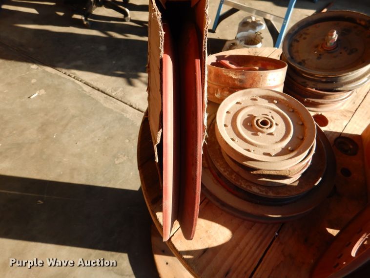 image for item DL4747 Case 1660/1680 parts