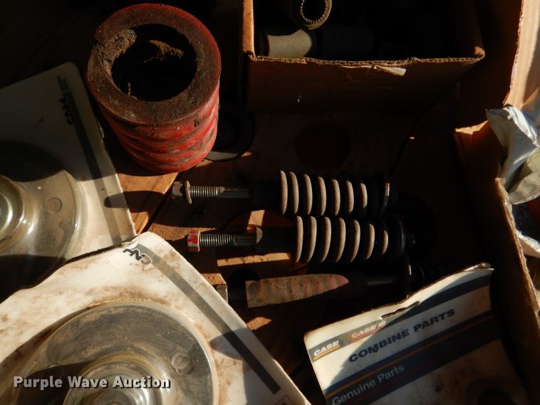 image for item DL4747 Case 1660/1680 parts