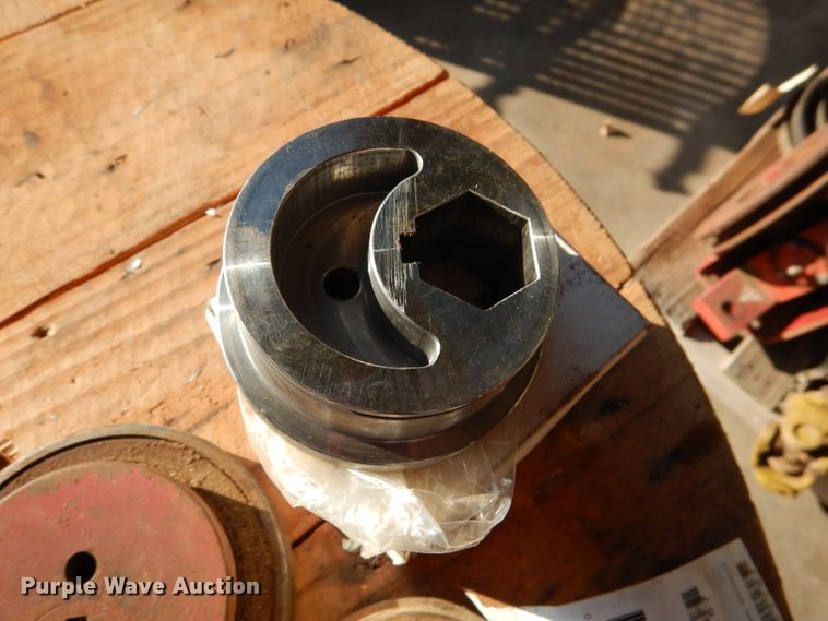 image for item DL4747 Case 1660/1680 parts