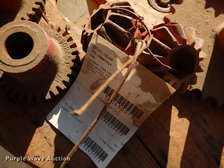 image for item DL4747 Case 1660/1680 parts