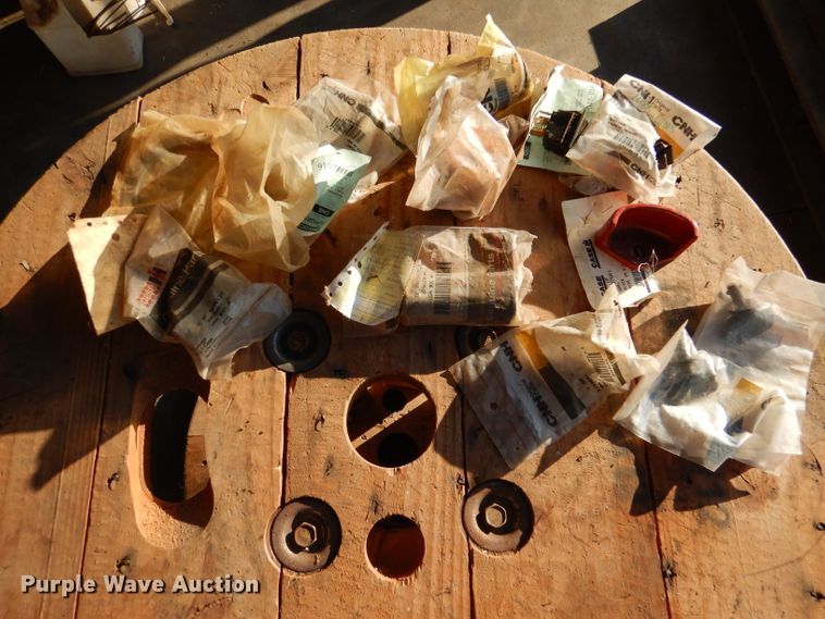 image for item DL4747 Case 1660/1680 parts