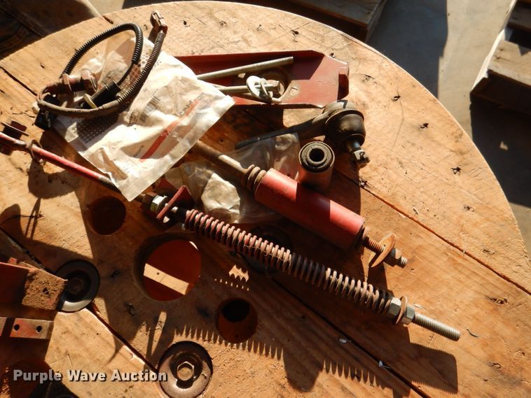 image for item DL4747 Case 1660/1680 parts