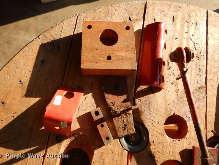 image for item DL4747 Case 1660/1680 parts