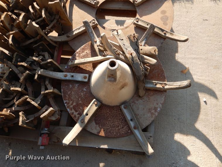 image for item DL4747 Case 1660/1680 parts