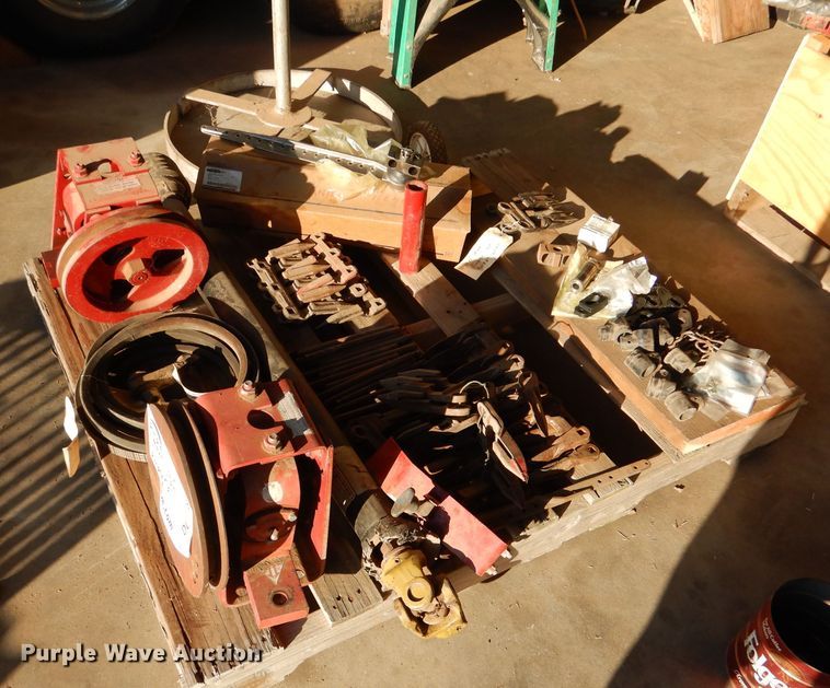 image for item DL4748 Case 1010 header parts