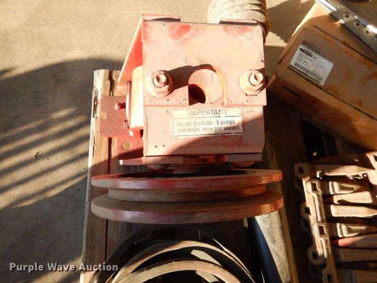 image for item DL4748 Case 1010 header parts