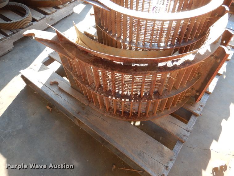 image for item DL4749 Case 1680 concaves