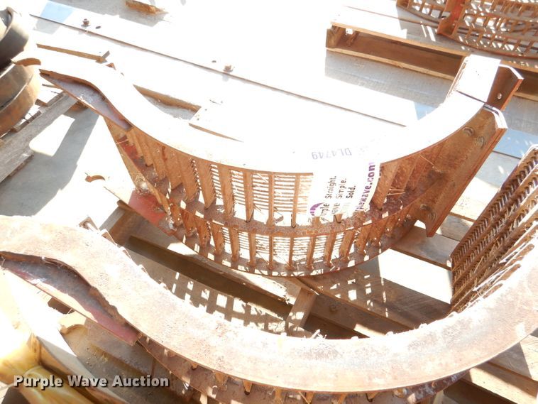 image for item DL4749 Case 1680 concaves