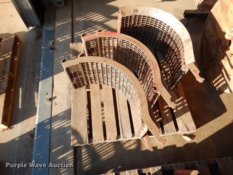 image for item DL4749 Case 1680 concaves