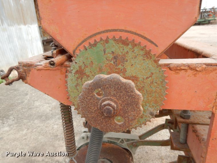 image for item DM2798 Tye  no-till grain drill