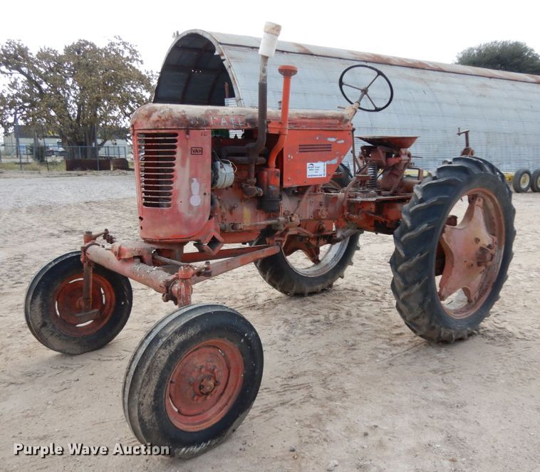 image for item DM2799 1950 J. I. Case VAH  tractor