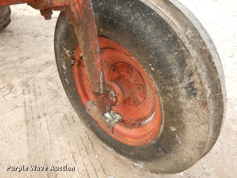 image for item DM2799 1950 J. I. Case VAH  tractor