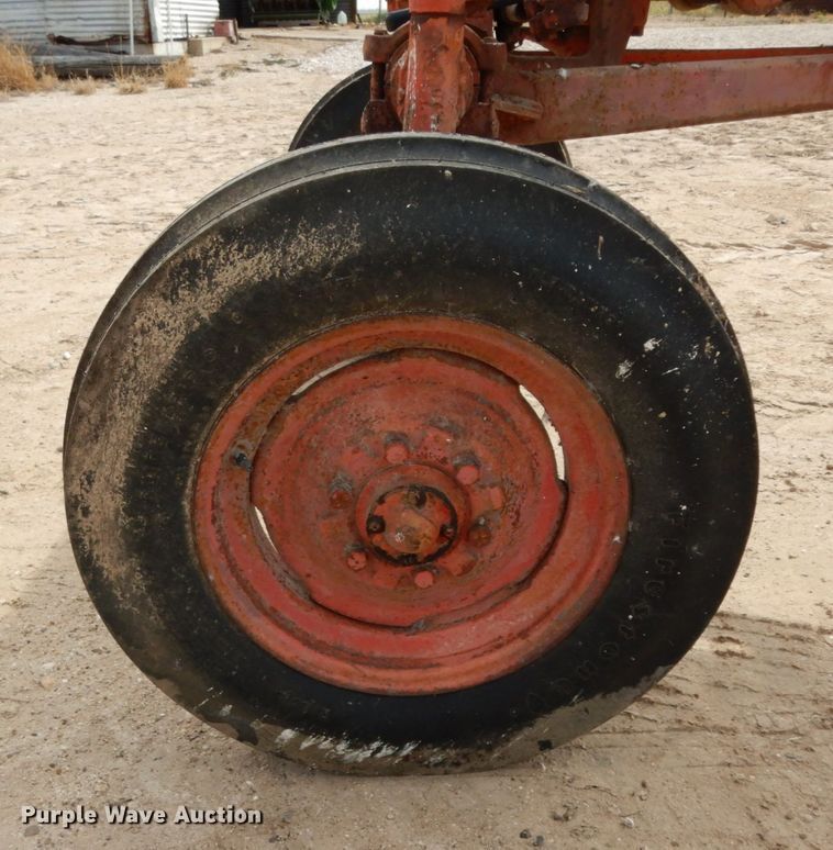 image for item DM2799 1950 J. I. Case VAH  tractor