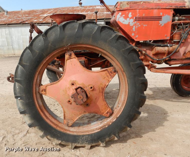 image for item DM2799 1950 J. I. Case VAH  tractor