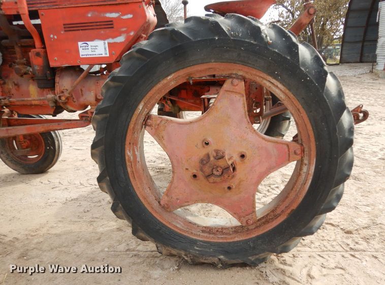 image for item DM2799 1950 J. I. Case VAH  tractor