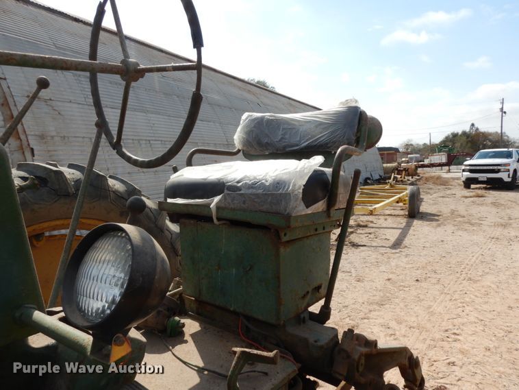 image for item DM2800 1953 John Deere 60  tractor