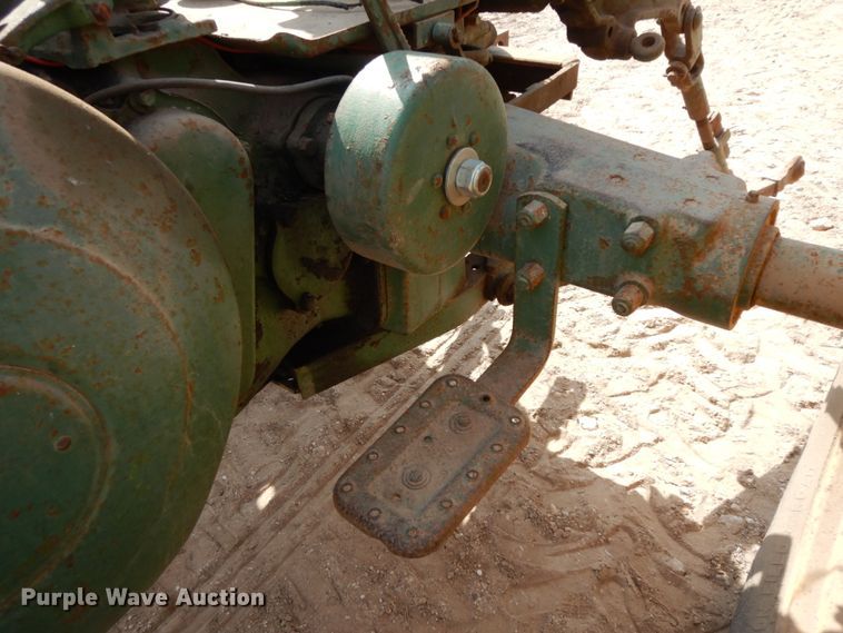 image for item DM2800 1953 John Deere 60  tractor