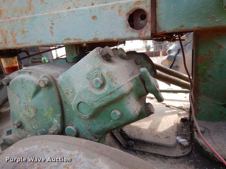 image for item DM2800 1953 John Deere 60  tractor