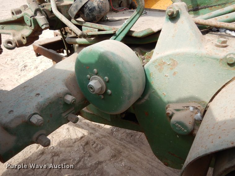 image for item DM2800 1953 John Deere 60  tractor