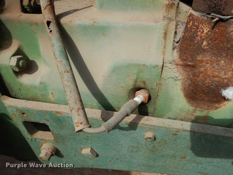 image for item DM2800 1953 John Deere 60  tractor