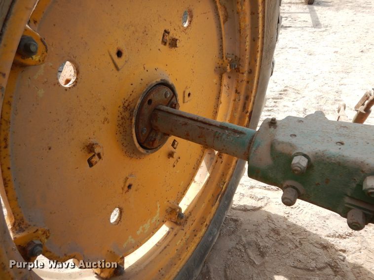 image for item DM2800 1953 John Deere 60  tractor