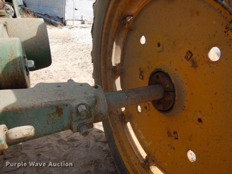 image for item DM2800 1953 John Deere 60  tractor