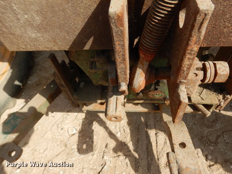 image for item DM2800 1953 John Deere 60  tractor