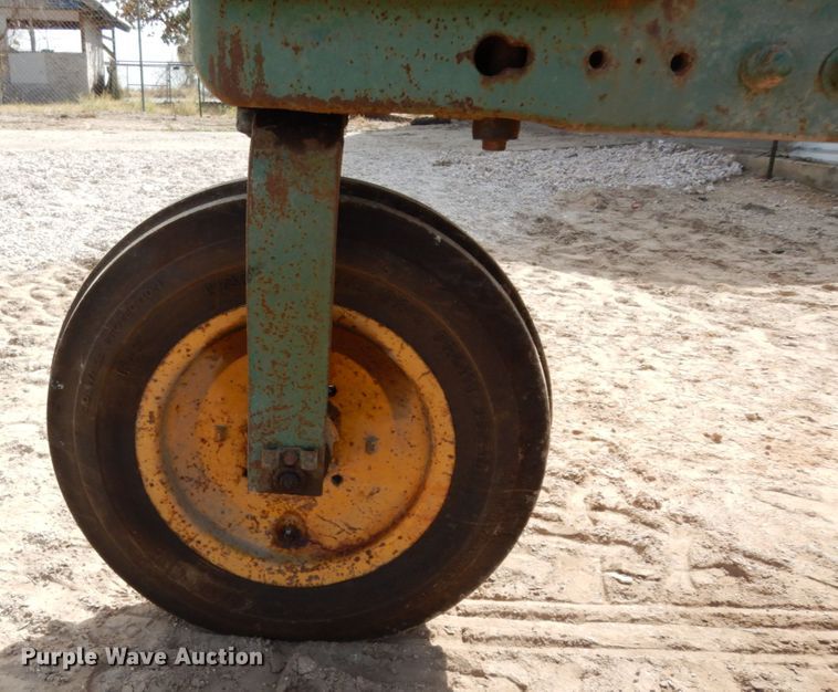 image for item DM2800 1953 John Deere 60  tractor