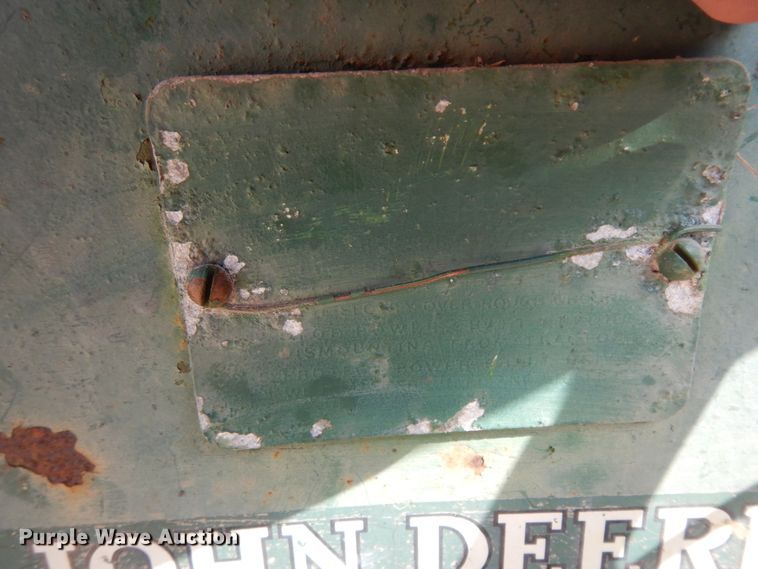 image for item DM2800 1953 John Deere 60  tractor