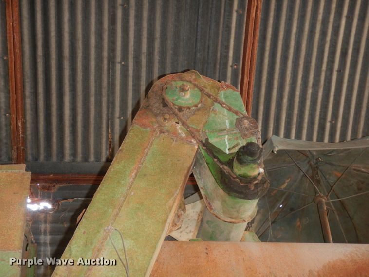 image for item DM2801 1957 John Deere 45  combine