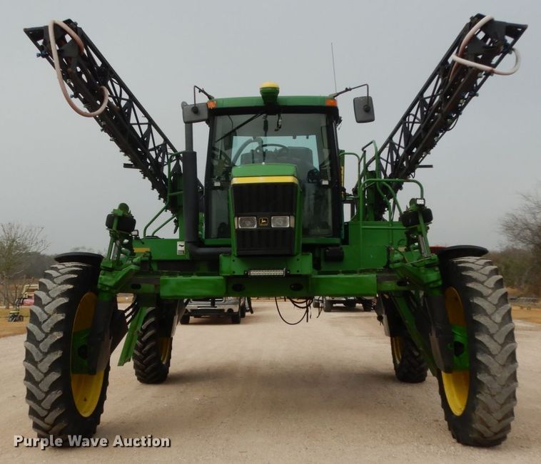 image for item DM2802 2001 John Deere 4710  sprayer