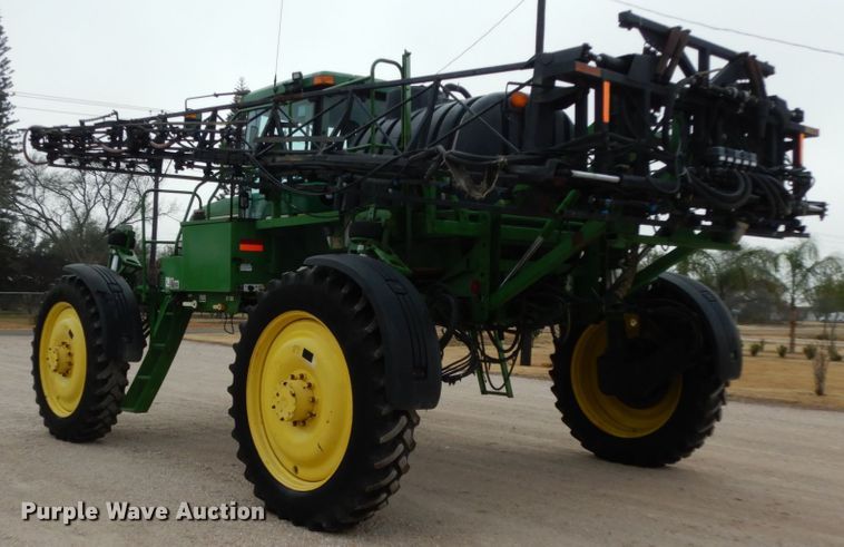 image for item DM2802 2001 John Deere 4710  sprayer