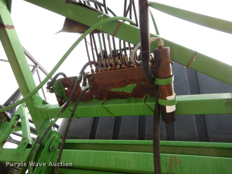 image for item DM2802 2001 John Deere 4710  sprayer