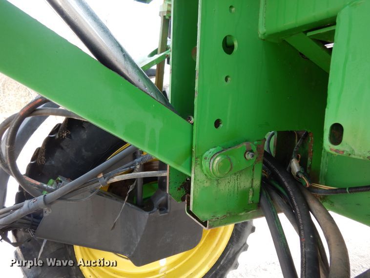 image for item DM2802 2001 John Deere 4710  sprayer