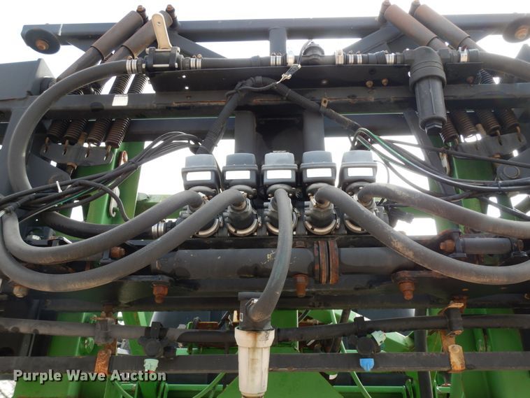 image for item DM2802 2001 John Deere 4710  sprayer