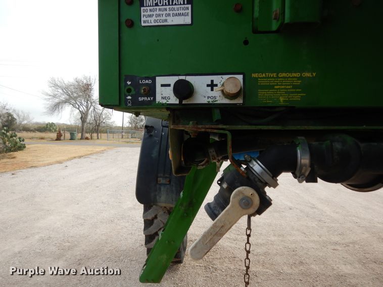 image for item DM2802 2001 John Deere 4710  sprayer