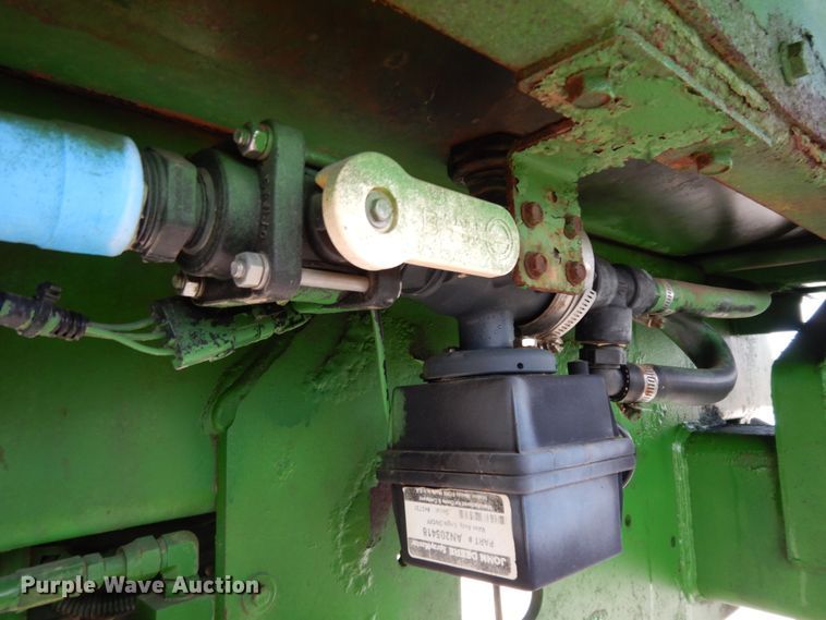 image for item DM2802 2001 John Deere 4710  sprayer